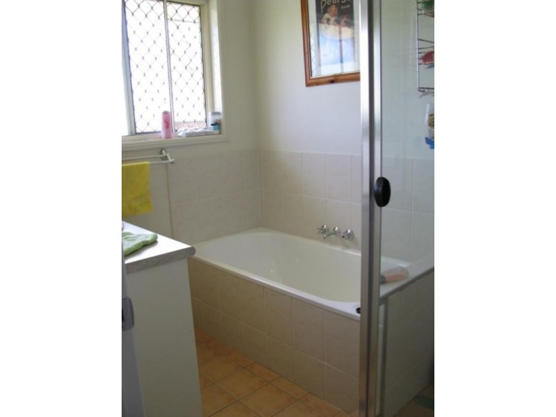 31 Kathleen Place, Yamanto QLD 4305