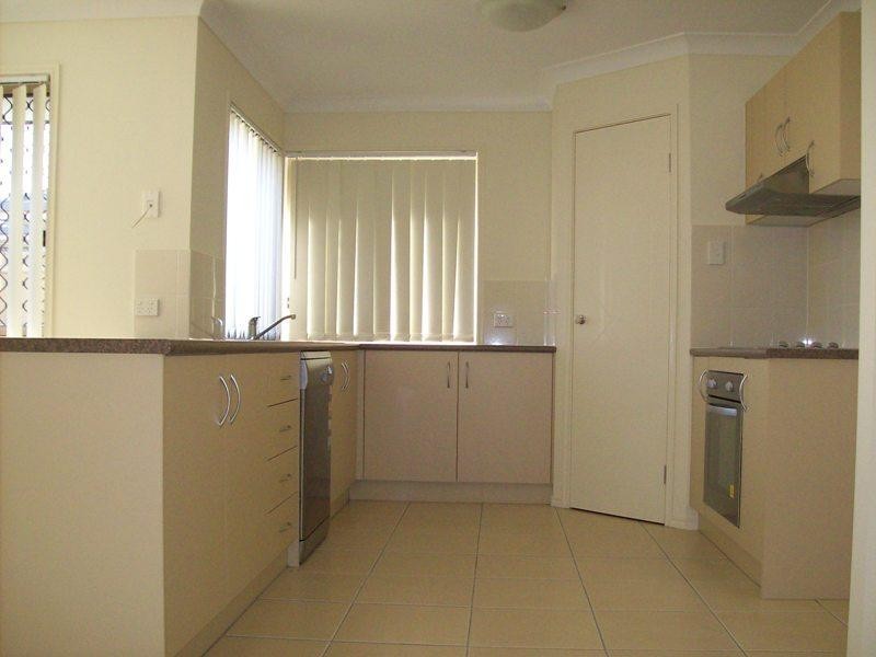 2 Josh Court, Flinders View QLD 4305