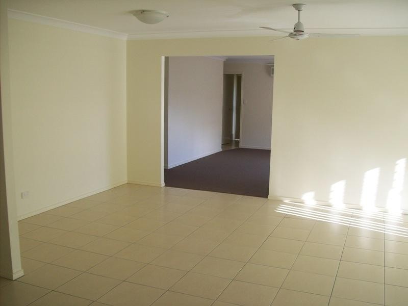 2 Josh Court, Flinders View QLD 4305