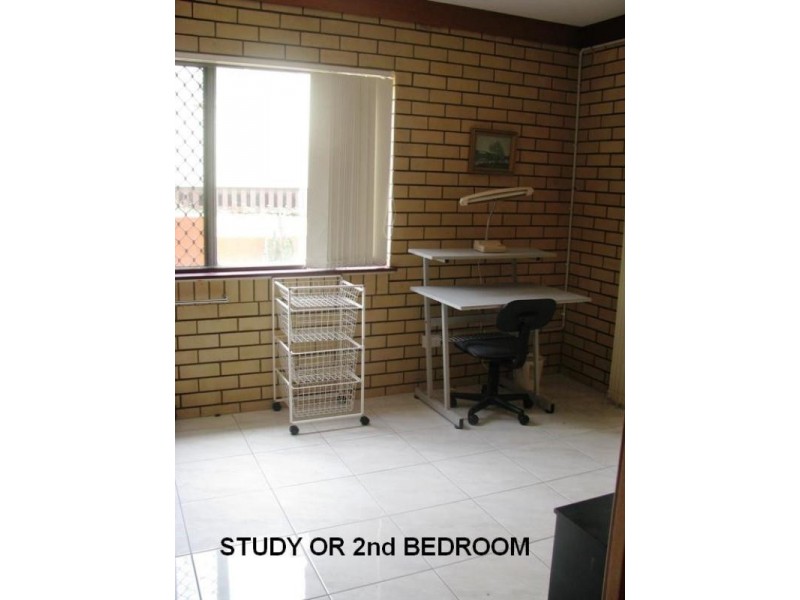 85 Whitehill Road, Eastern Heights QLD 4305