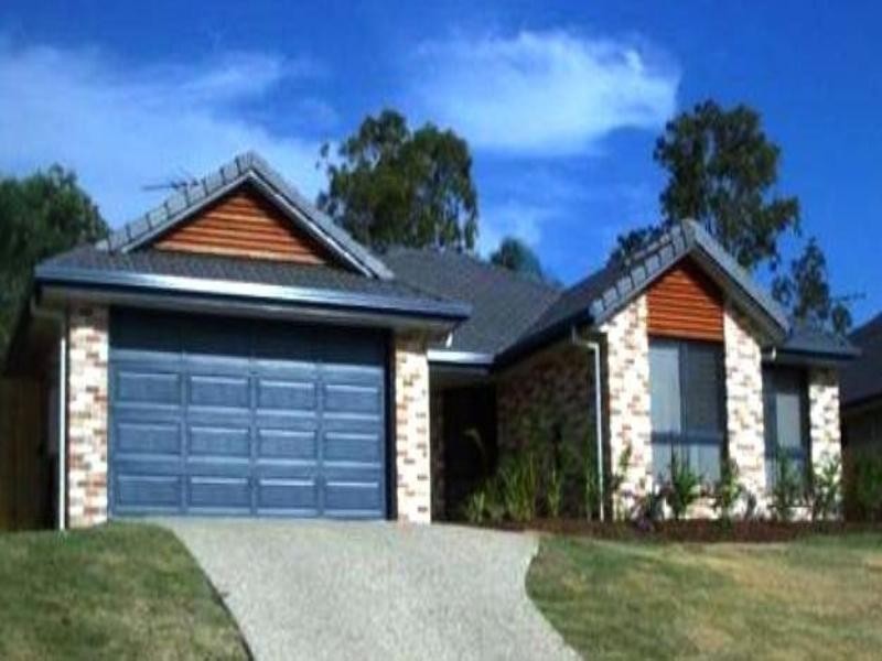 17 Benjamin Court, Yamanto QLD 4305