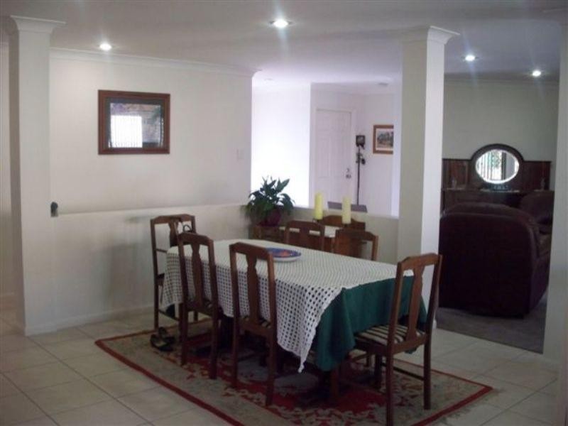 17 Benjamin Court, Yamanto QLD 4305