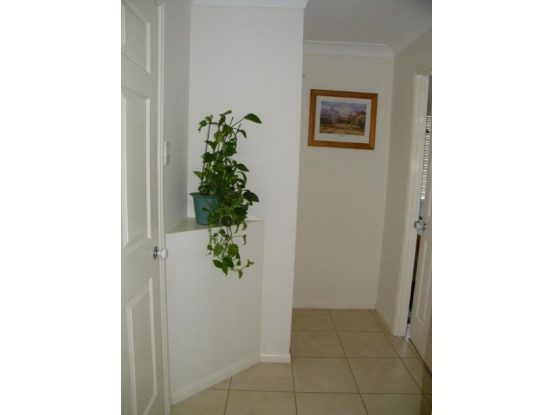 17 Benjamin Court, Yamanto QLD 4305