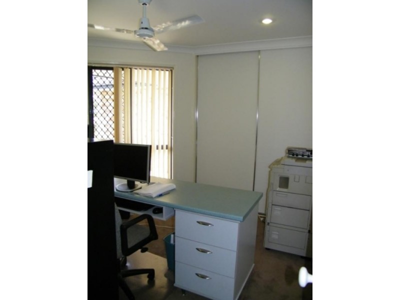 17 Benjamin Court, Yamanto QLD 4305