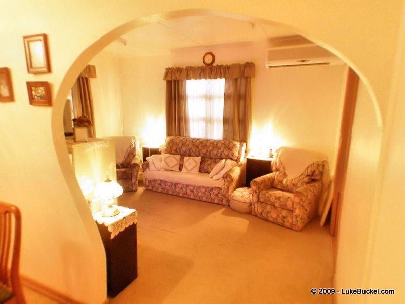 9 Cairns Road, Ebbw Vale QLD 4304