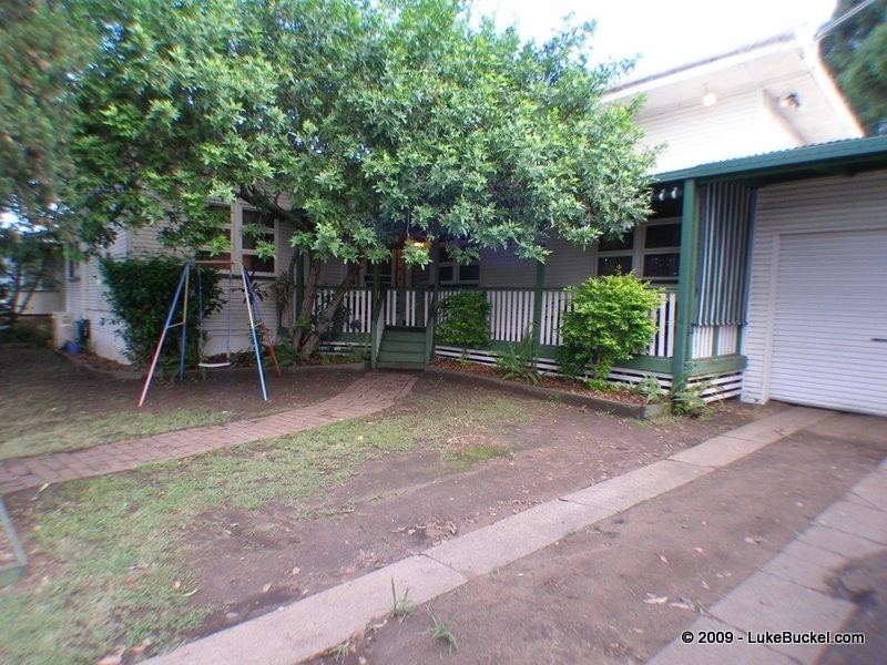 9 Cairns Road, Ebbw Vale QLD 4304