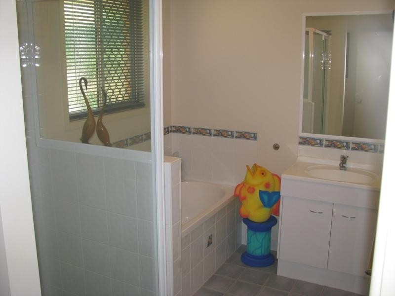 137 Lakes Drive, Laidley Heights QLD 4341