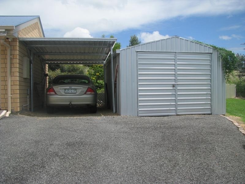 137 Lakes Drive, Laidley Heights QLD 4341