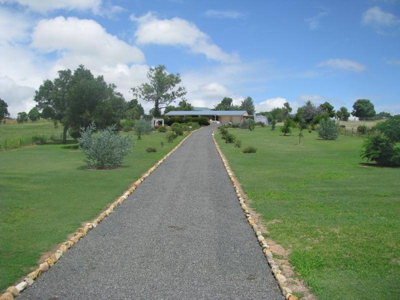 137 Lakes Drive, Laidley Heights QLD 4341