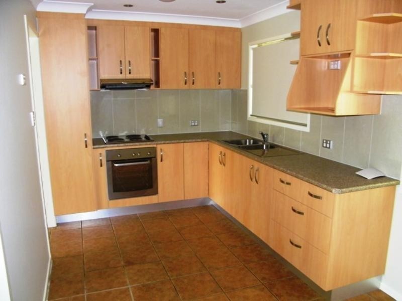 24 Melbury Street, Willowbank QLD 4306