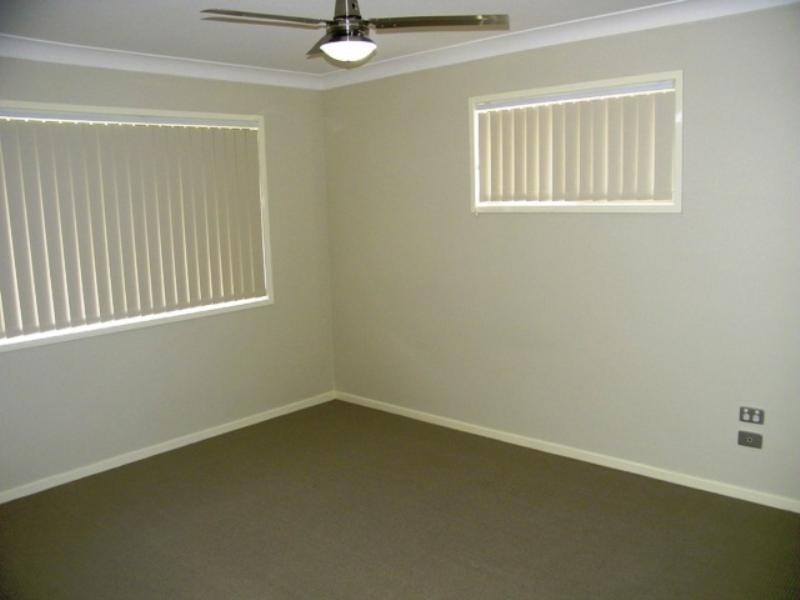 24 Melbury Street, Willowbank QLD 4306