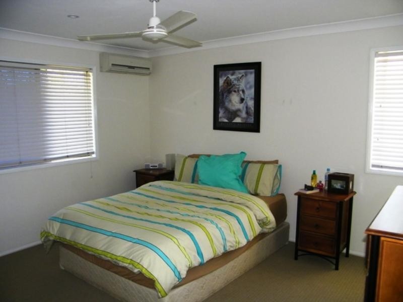 345 South Station Road, Raceview QLD 4305