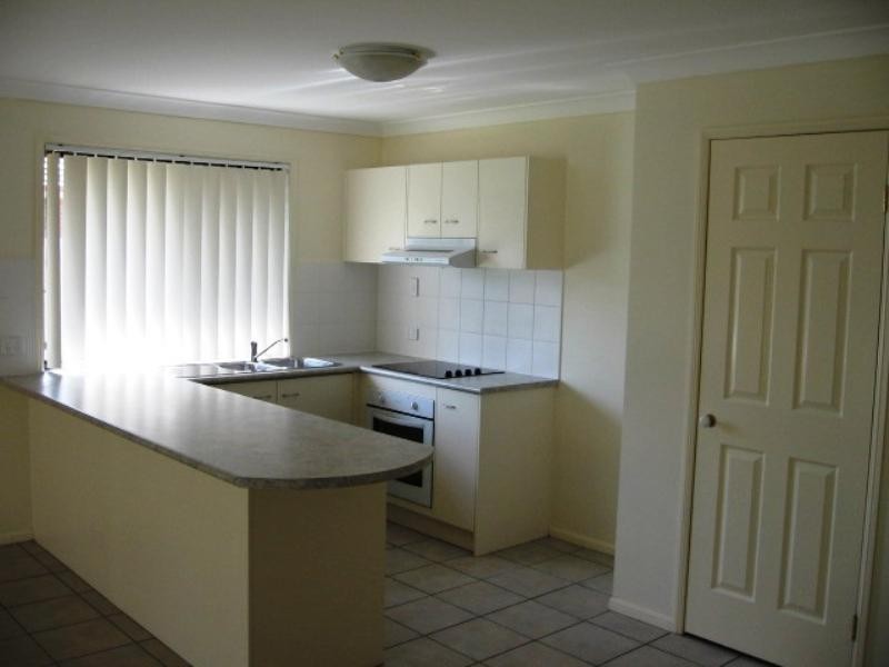 57 Lakeview Drive, Deebing Heights QLD 4306