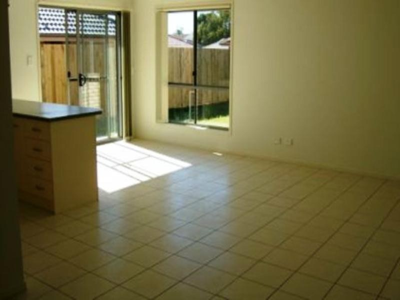 6 Sarah Place, Raceview QLD 4305