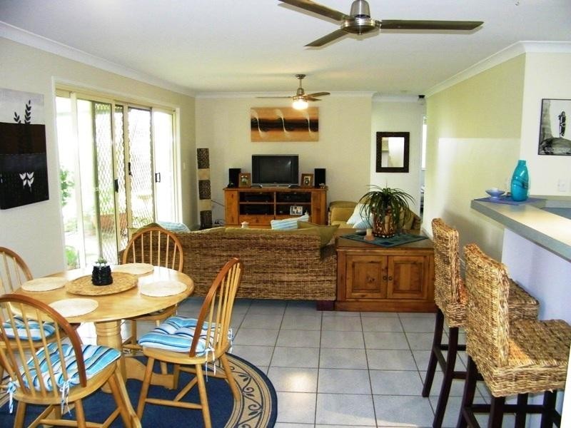 8 Mark Court, Raceview QLD 4305