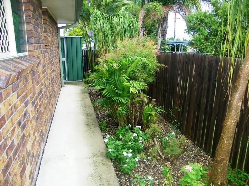 8 Mark Court, Raceview QLD 4305