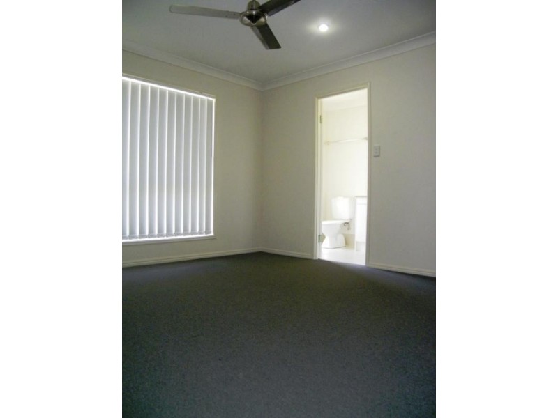 5 Highgrove Street, Raceview QLD 4305