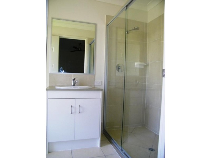 5 Highgrove Street, Raceview QLD 4305