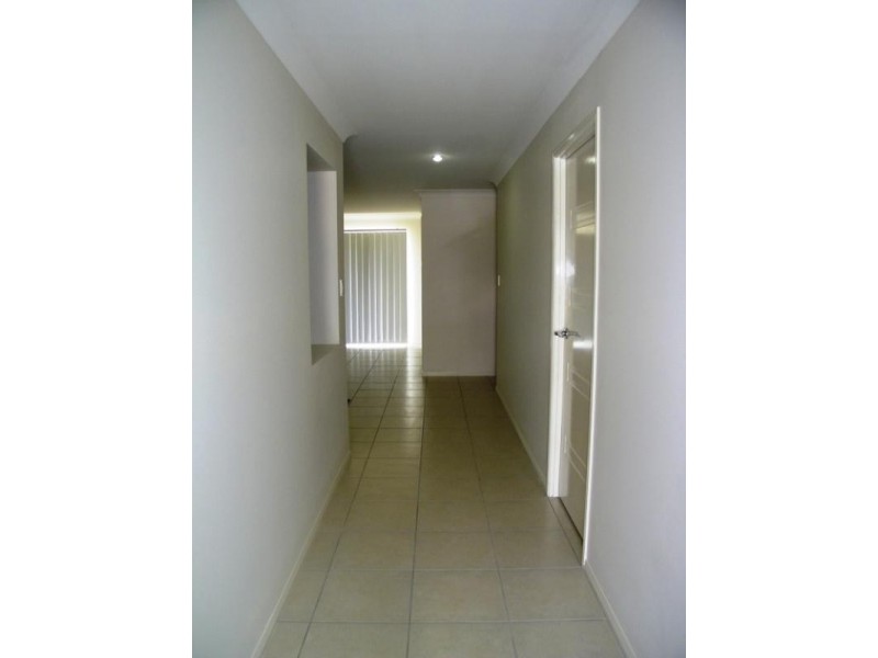 5 Highgrove Street, Raceview QLD 4305