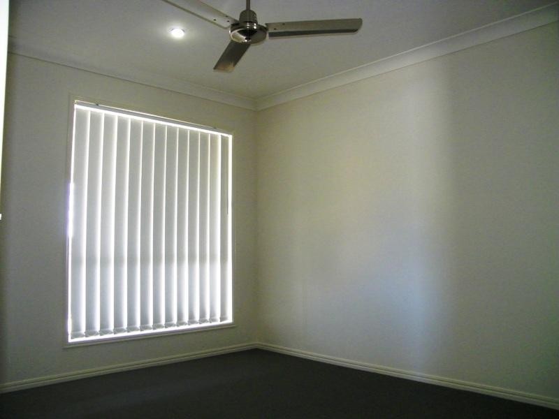 5 Highgrove Street, Raceview QLD 4305