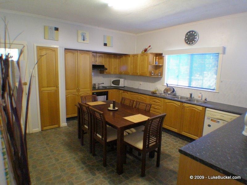 15 Larsen Street, Leichhardt QLD 4305