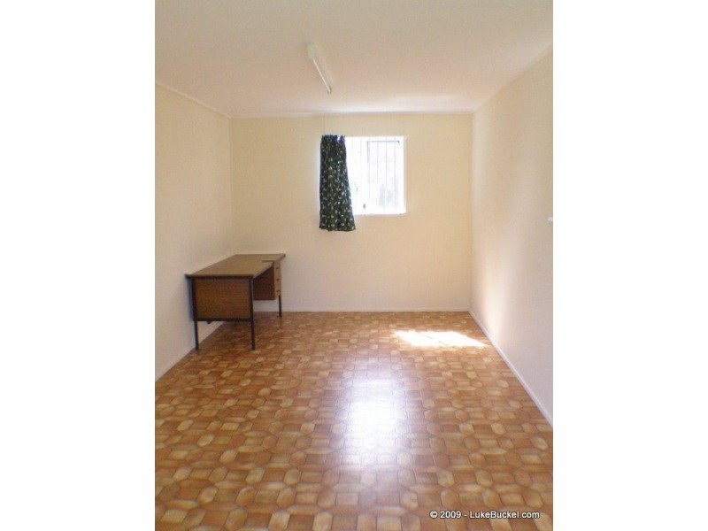 35 Elm Road, Walloon QLD 4306