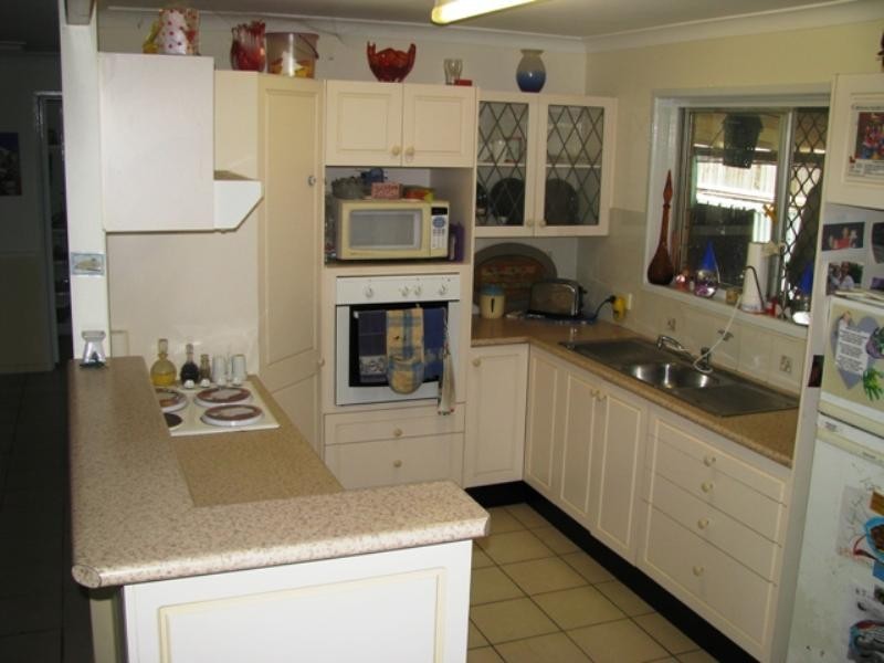 1 Douglas Street, Flinders View QLD 4305