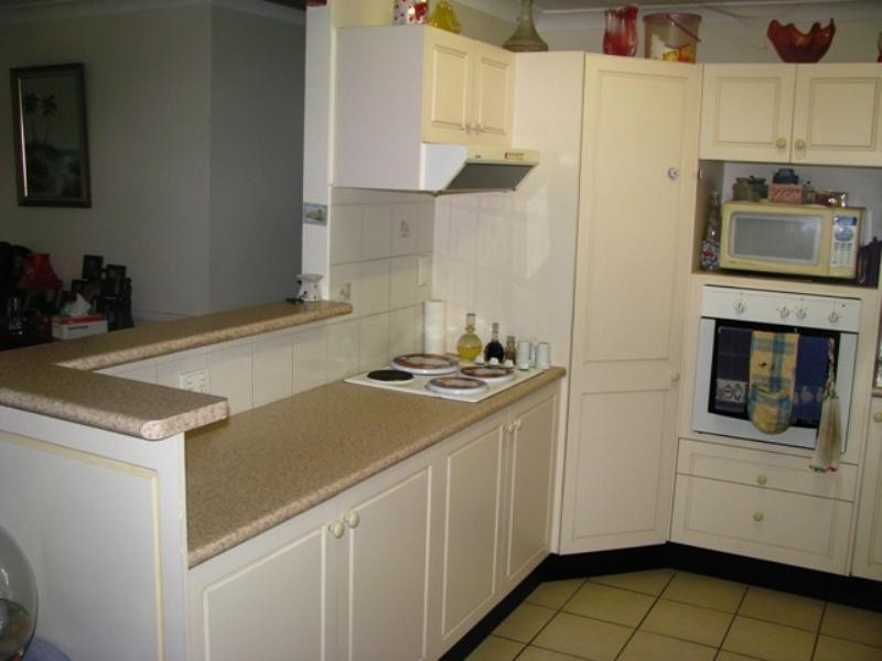 1 Douglas Street, Flinders View QLD 4305