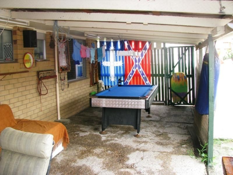 1 Douglas Street, Flinders View QLD 4305