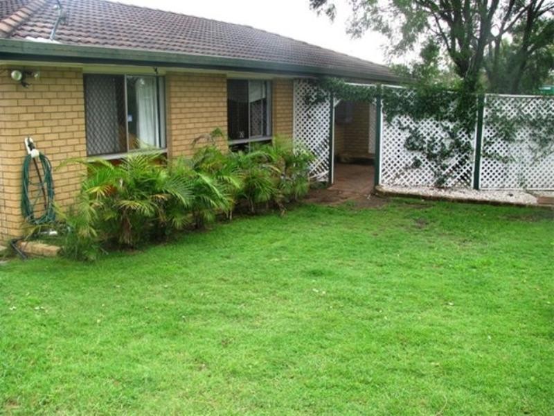 1 Douglas Street, Flinders View QLD 4305