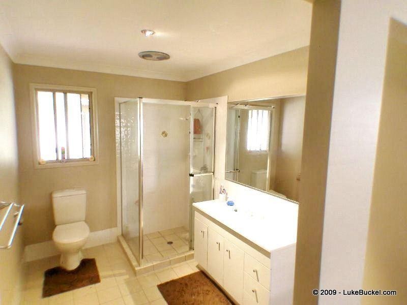 32 Leesmore Court, Deebing Heights QLD 4306