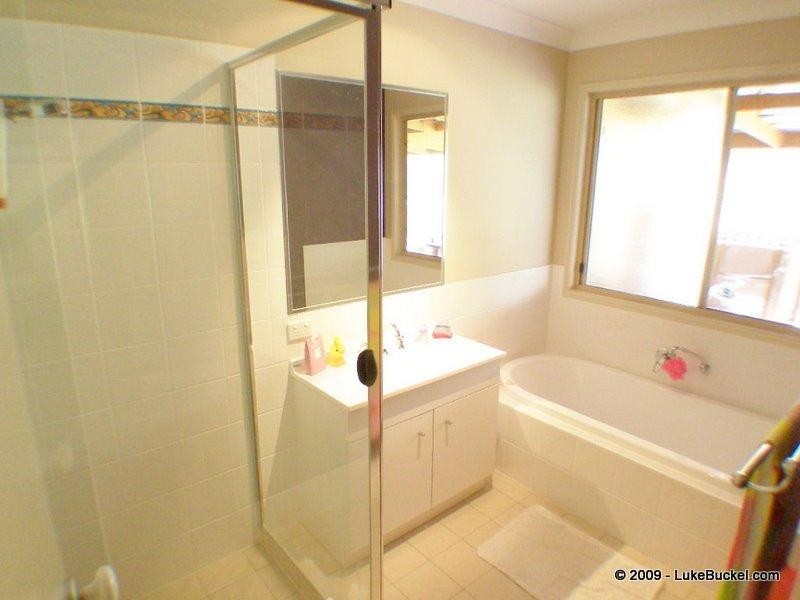 32 Leesmore Court, Deebing Heights QLD 4306