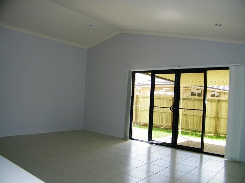 49 Dornoch Crescent, Raceview QLD 4305