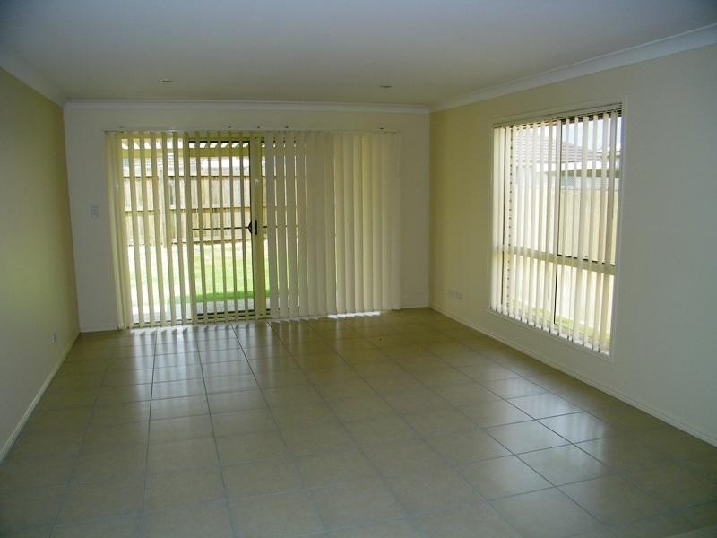 58 Dornoch Crescent, Raceview QLD 4305