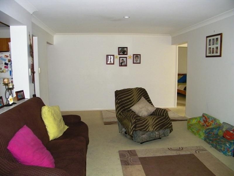 37 Rockman Drive, Raceview QLD 4305