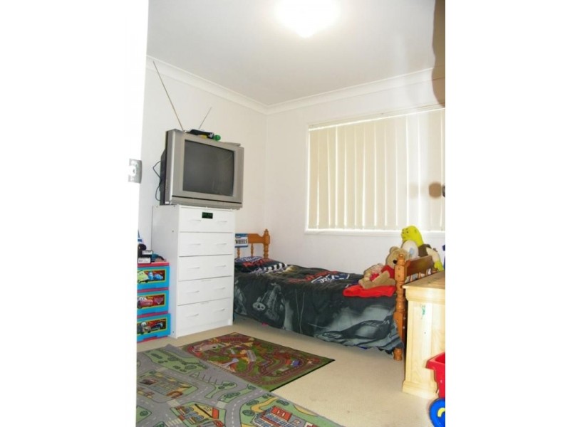 37 Rockman Drive, Raceview QLD 4305