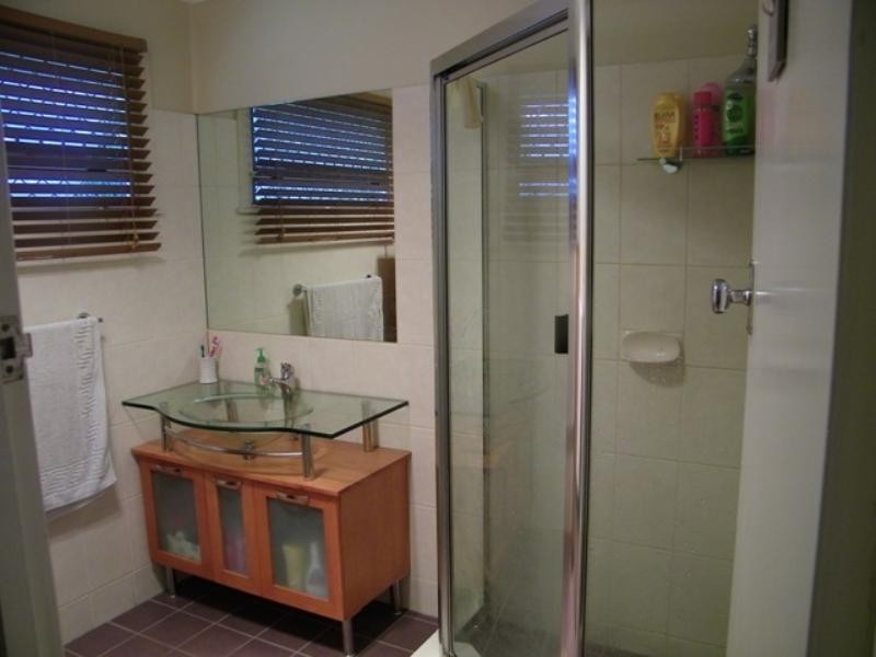 21 Raceview Street, Eastern Heights QLD 4305