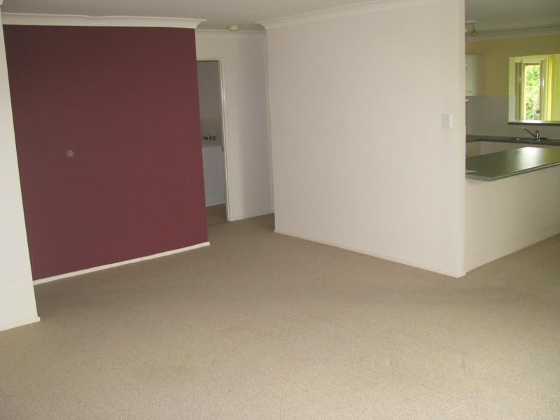 5 Dewhurst Crescent, Raceview QLD 4305