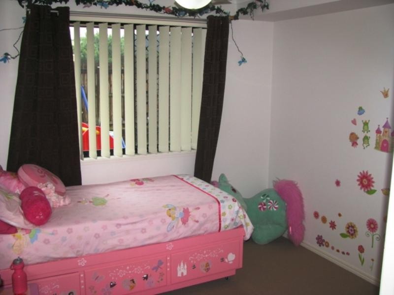 70 Anna Drive, Raceview QLD 4305