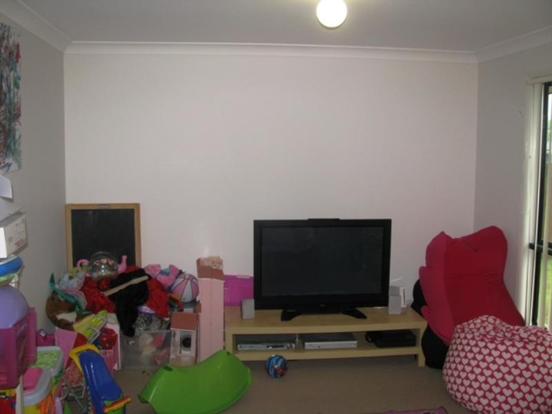 70 Anna Drive, Raceview QLD 4305