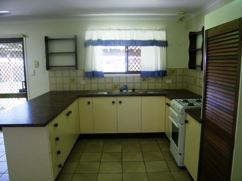 26 Cooinda Street, Eastern Heights QLD 4305