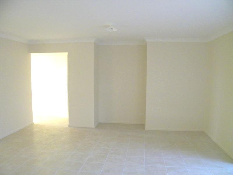 12 Waratah Court, Yamanto QLD 4305