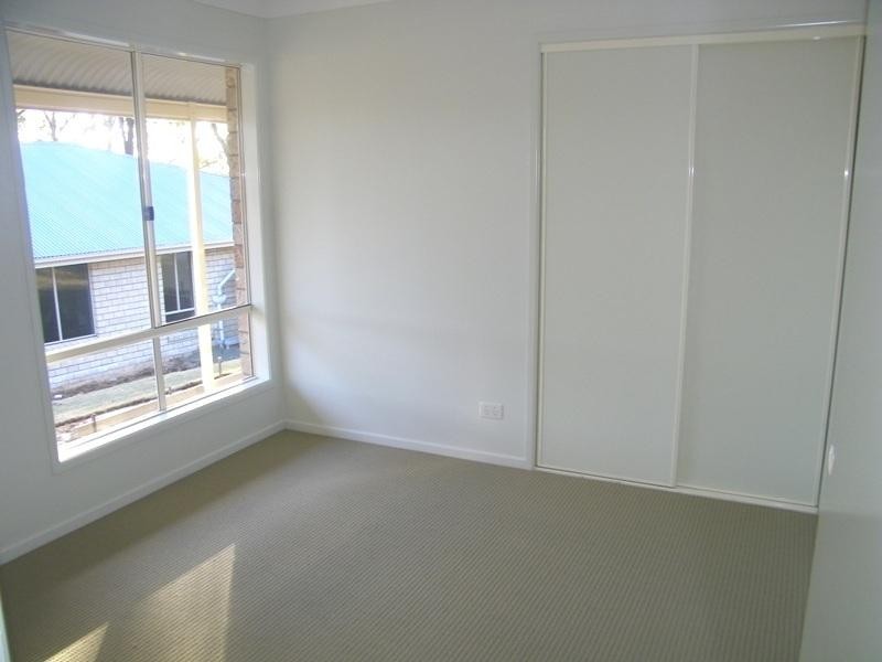 17 Figtree Court, Yamanto QLD 4305