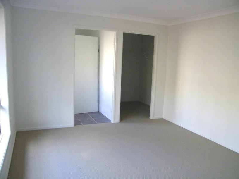 17 Figtree Court, Yamanto QLD 4305