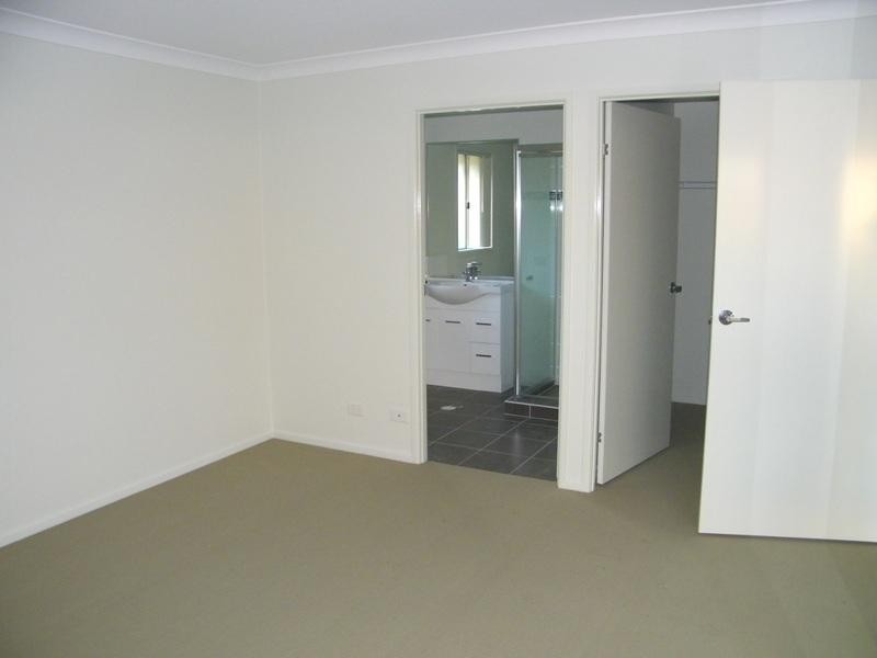 22 Waratah Court, Yamanto QLD 4305