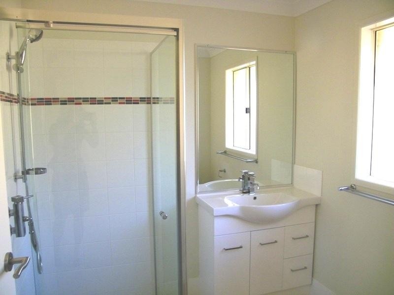 10 Waratah Court, Yamanto QLD 4305