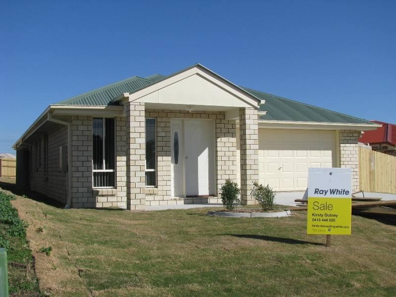 24 Bosswood Court, Yamanto QLD 4305