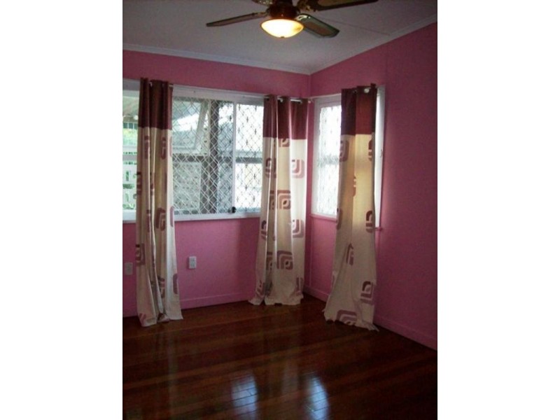 40 Raceview Street, Raceview QLD 4305