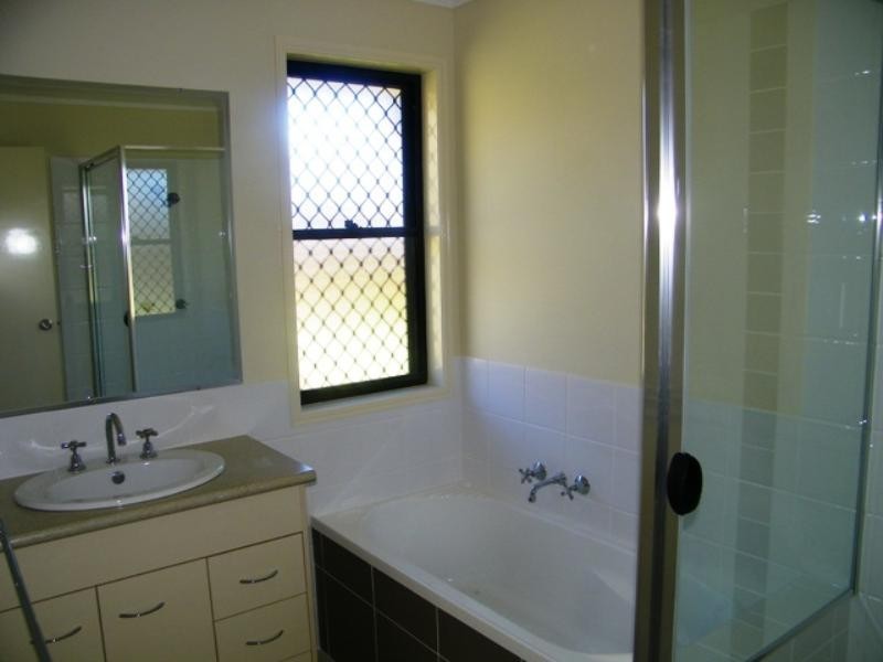 15 Imperial Court, Brassall QLD 4305