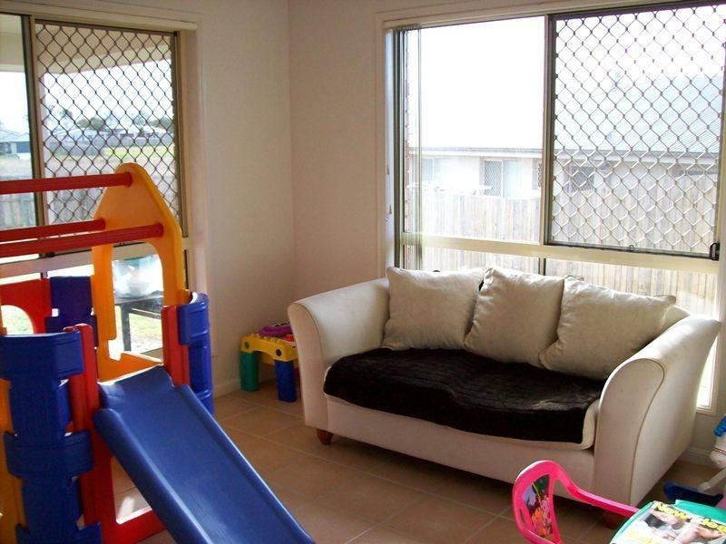 26 Bosswood Court, Yamanto QLD 4305